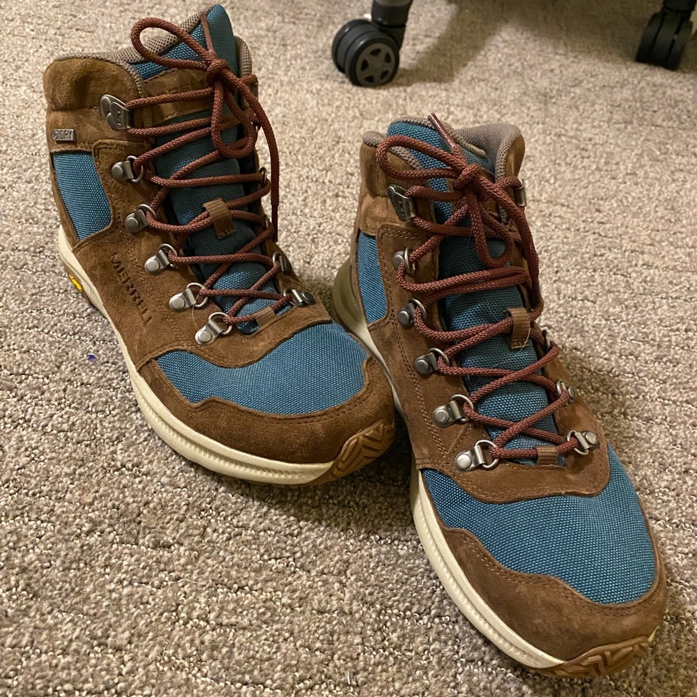 Merrill Ontario 85 Mid Hiking Boots
